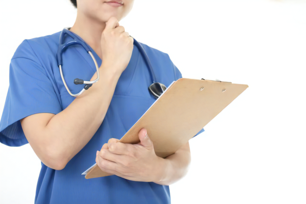 医者になるには何年かかる？医学部に入ってから医師になるまでの道のりを解説！